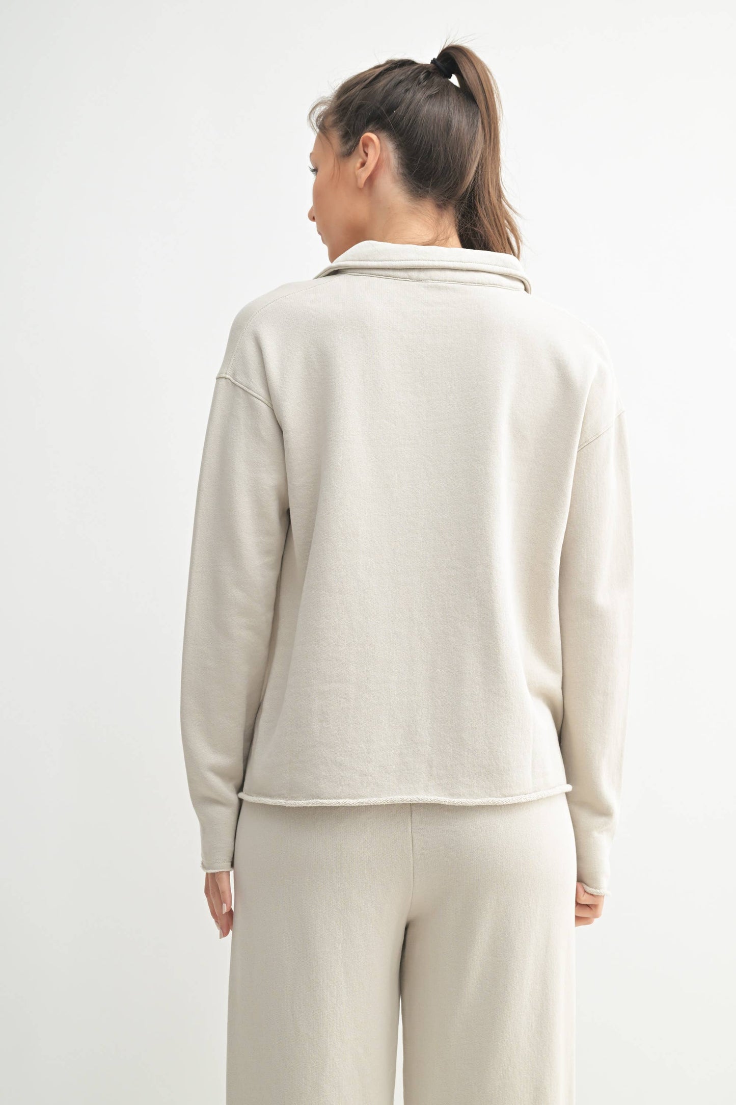 Malibu Vintage Henley Tee: LIGHT GREY